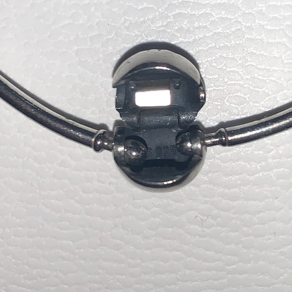 RETIRED Essence Bangle - Picture 4 of 5